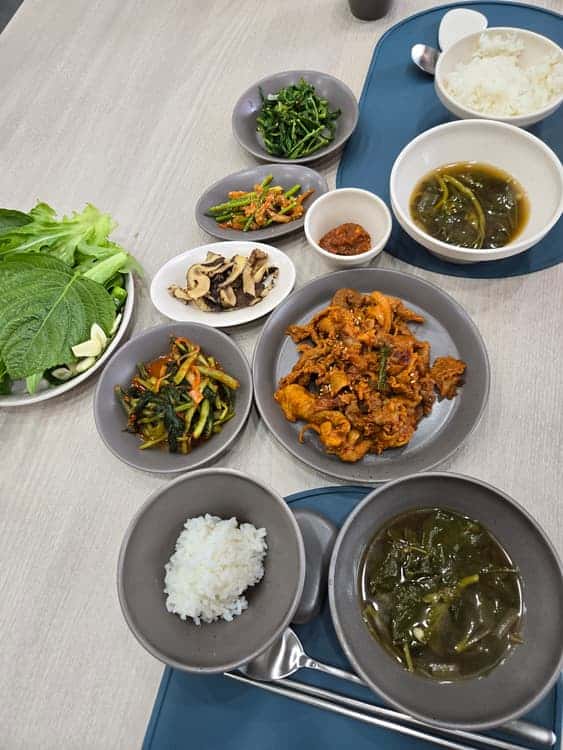 feed image 1