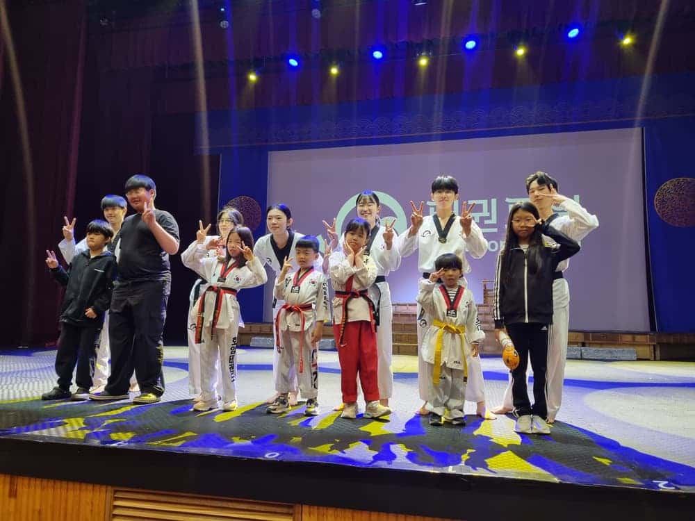 feed image 4