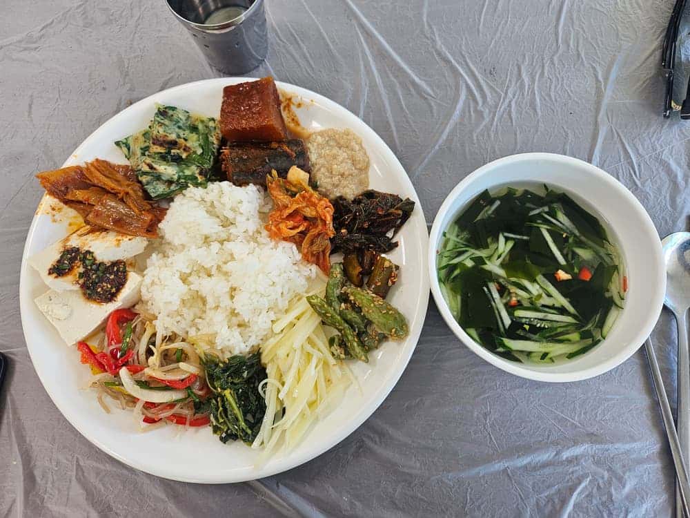 feed image 1
