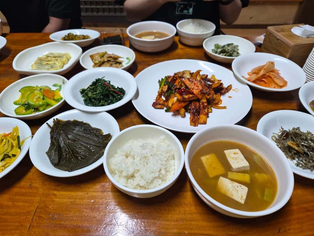 feed image 4