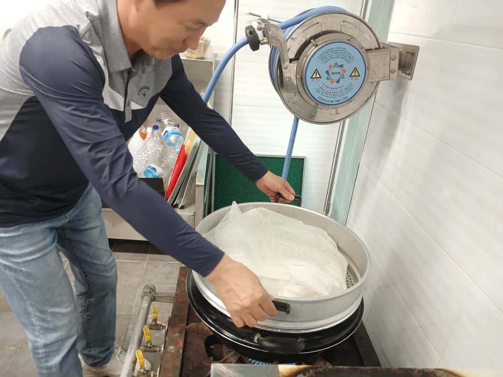 feed image 2