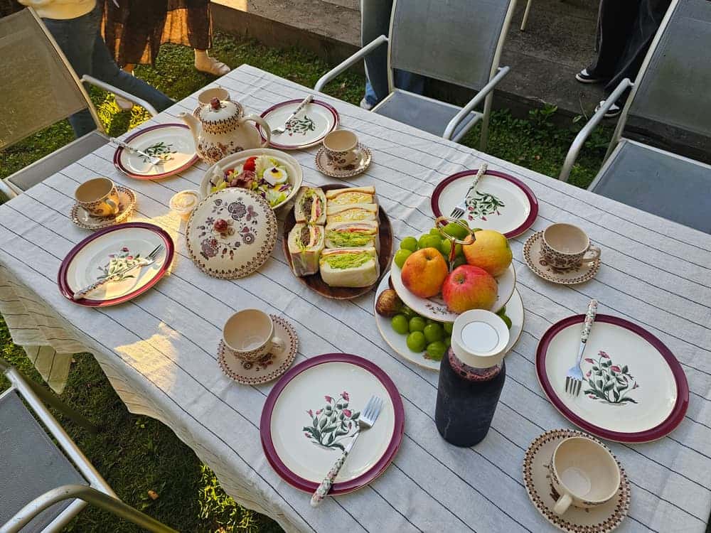 feed image 2