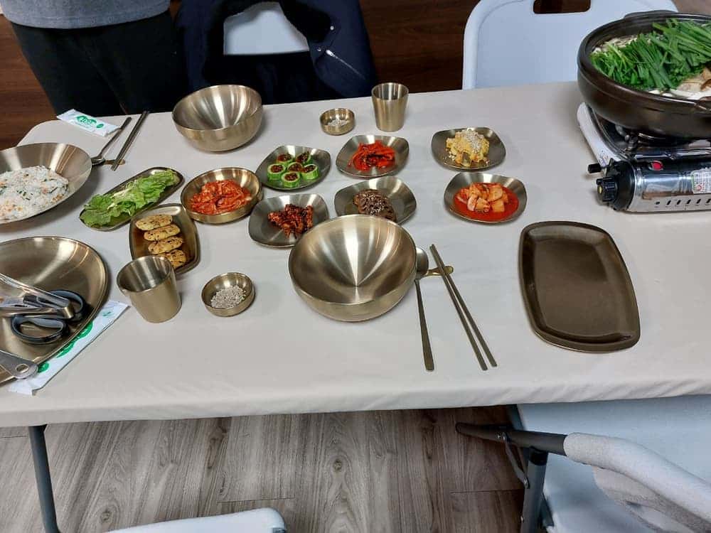 feed image