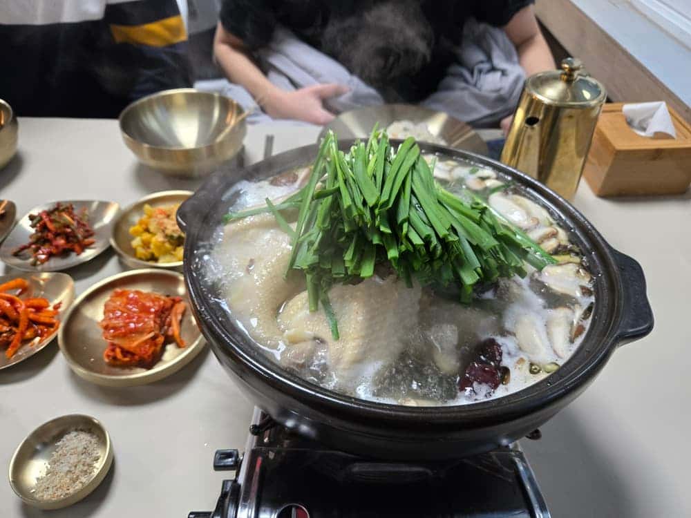 feed image 1