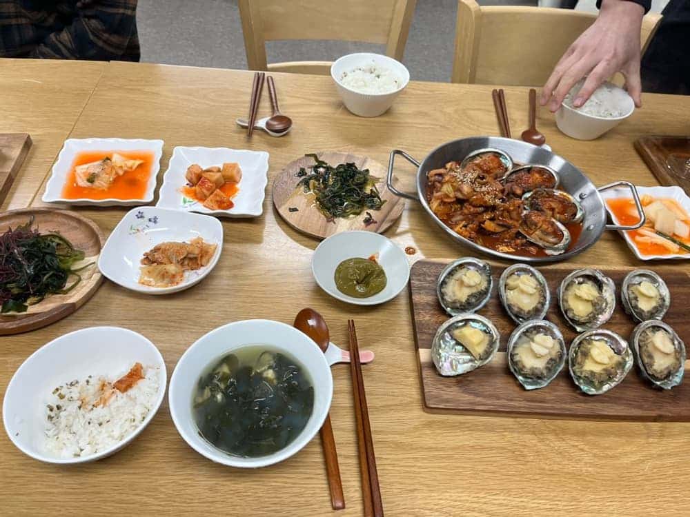 feed image 1