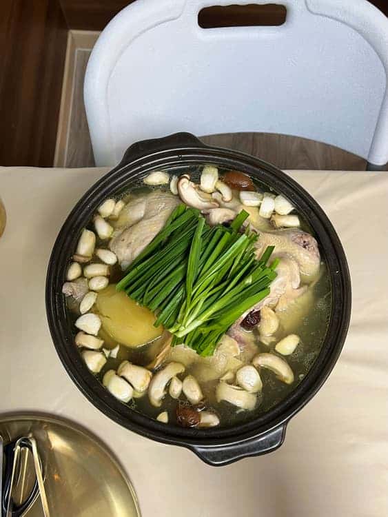 feed image 1