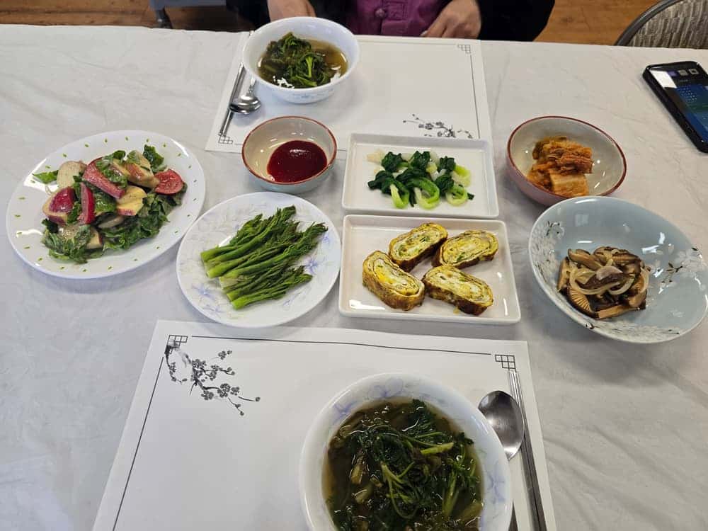 feed image 3