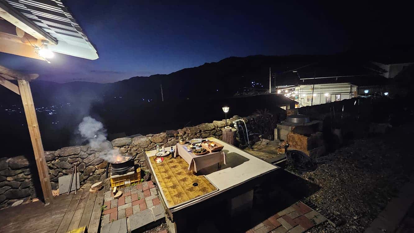 feed image 1