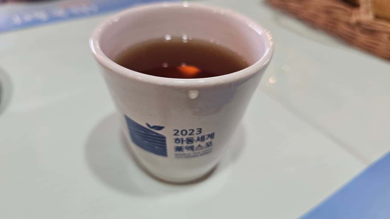 feed image 1