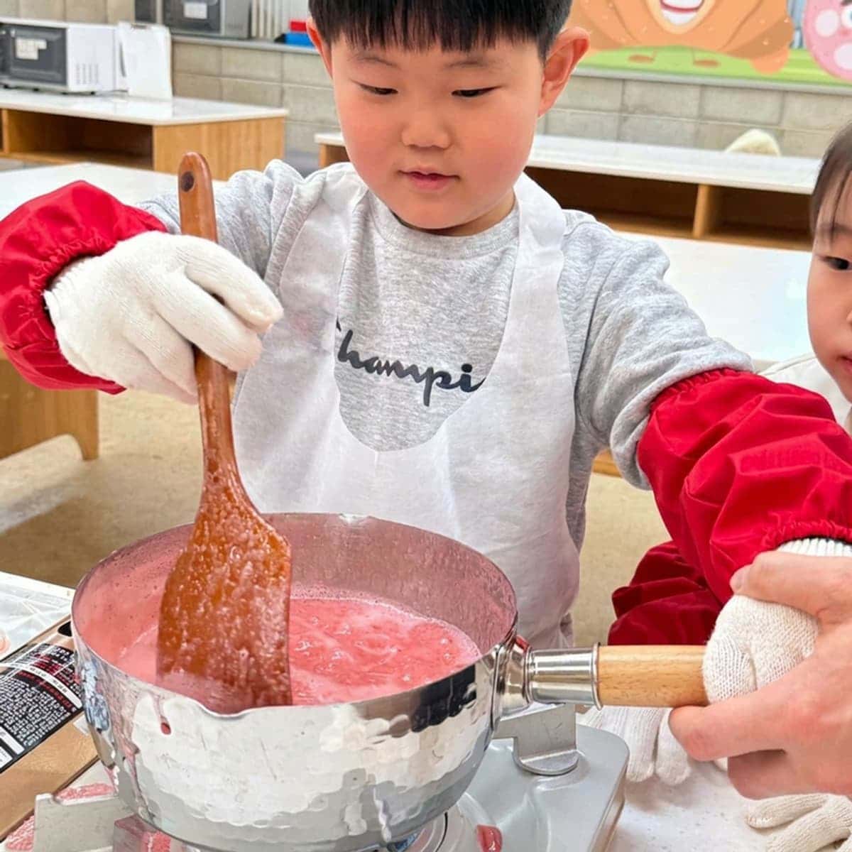 2-Person Experience Ticket 🍓Making Strawberry Jam Filled with Sweet Aroma🍓 photo 3