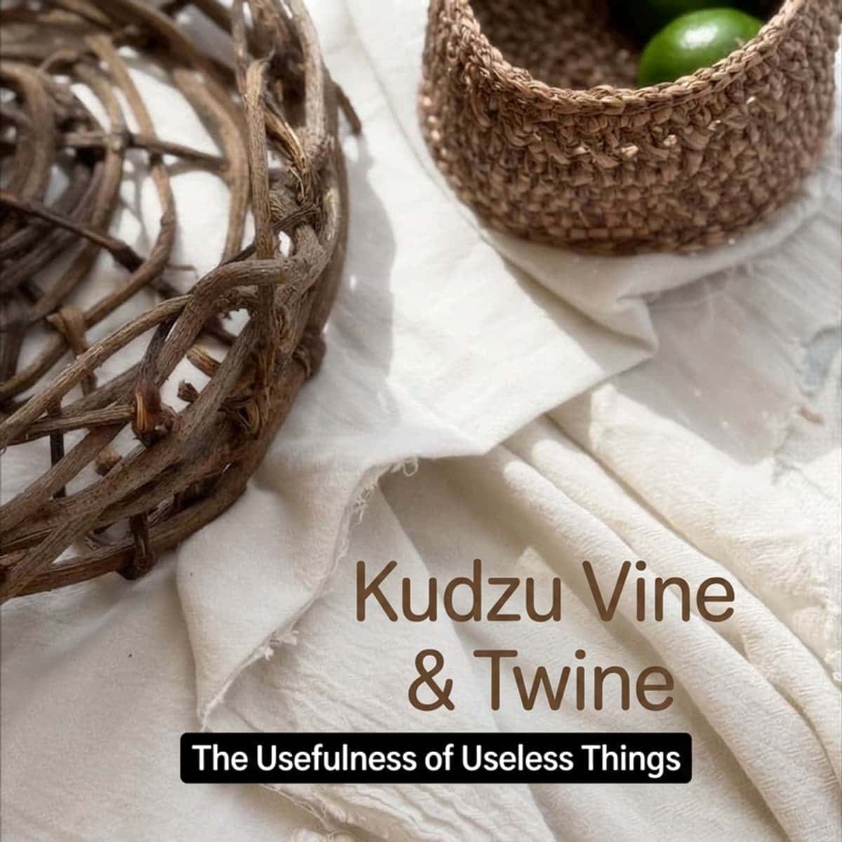 Weaving baskets with arrowroot or twine. Jeju Samdal-ri Citrus Orchard Ritual [The Usefulness of Useless Things] photo 1