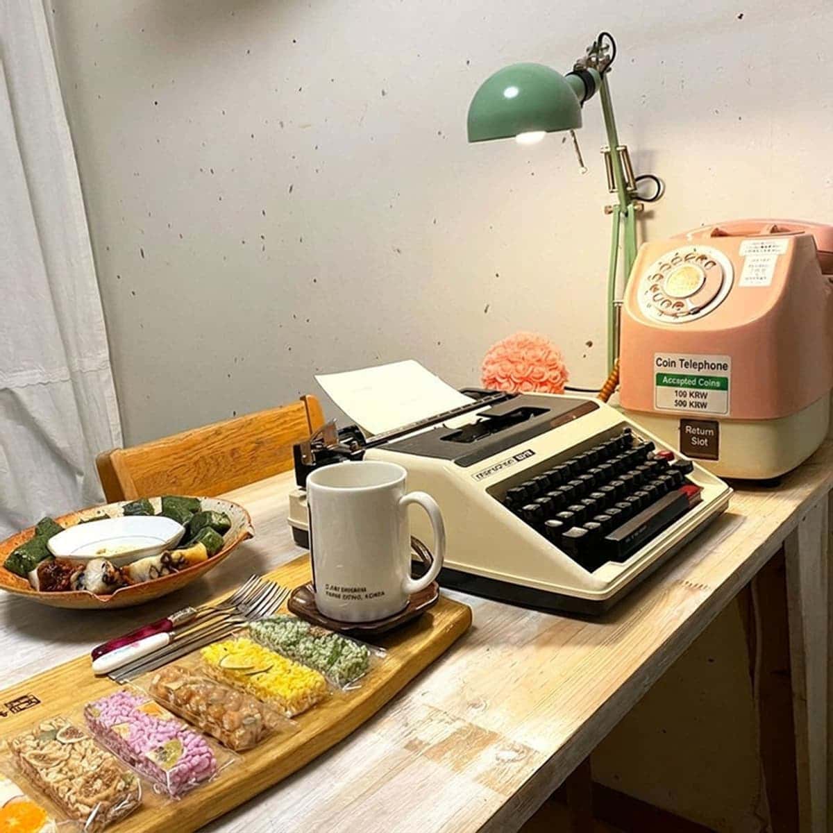 [Jongno] Antique Typewriter, Typing Stories photo 2