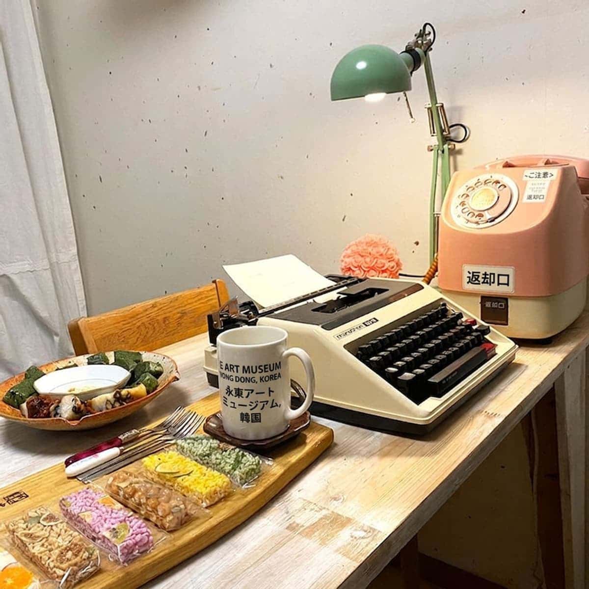 [鍾路] 骨董品タイプライター、物語をタイピングするの写真2