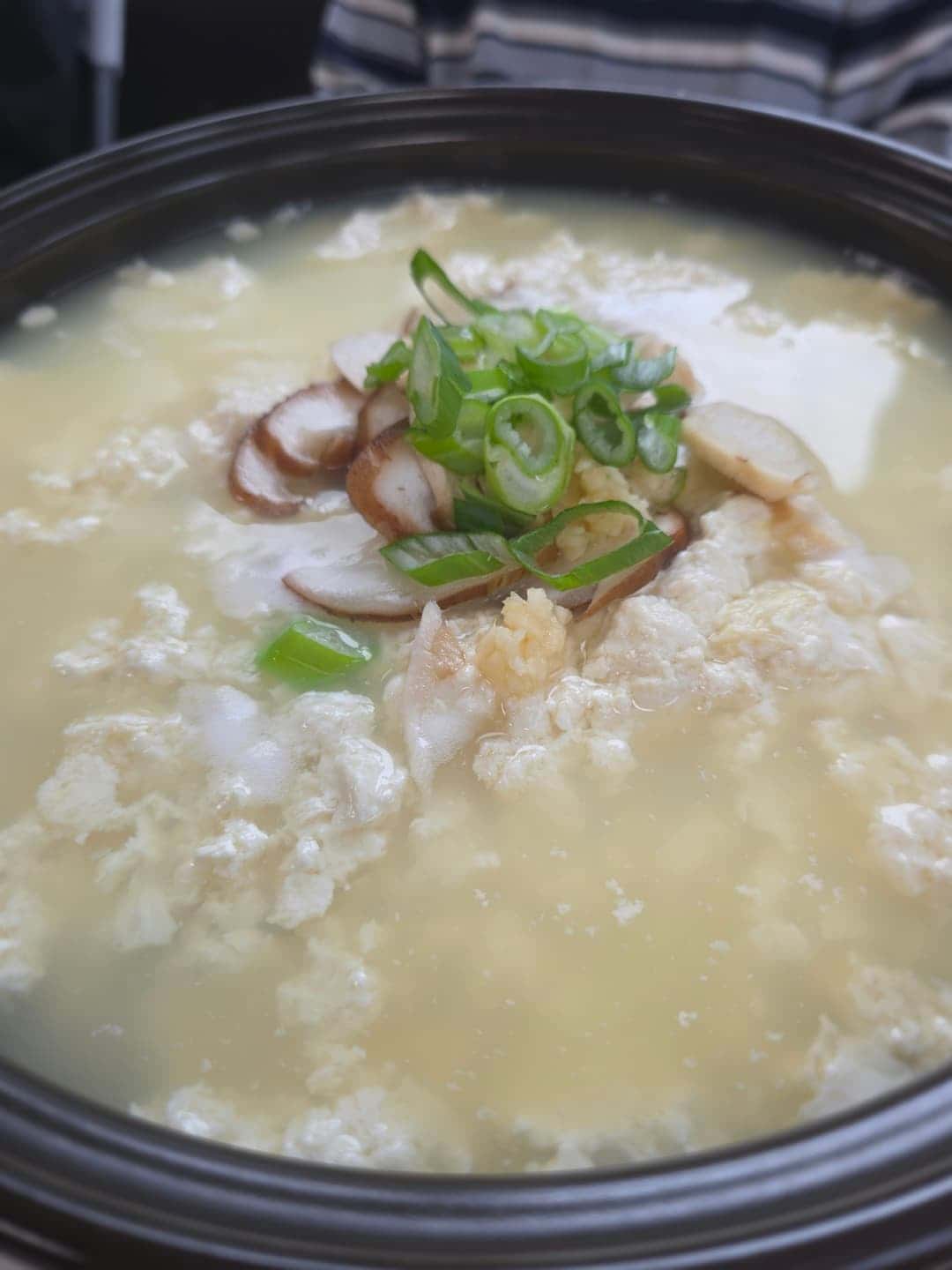 feed image 4