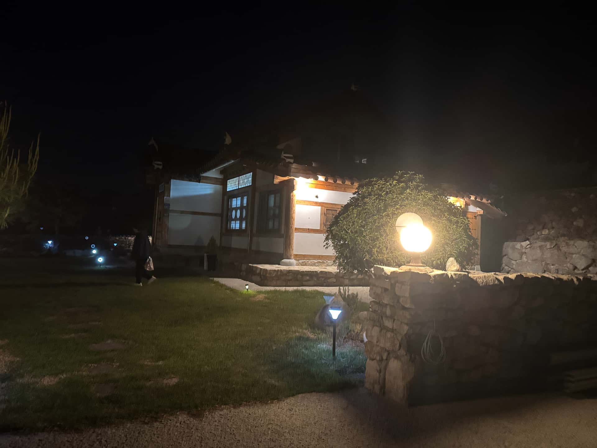 feed image 2