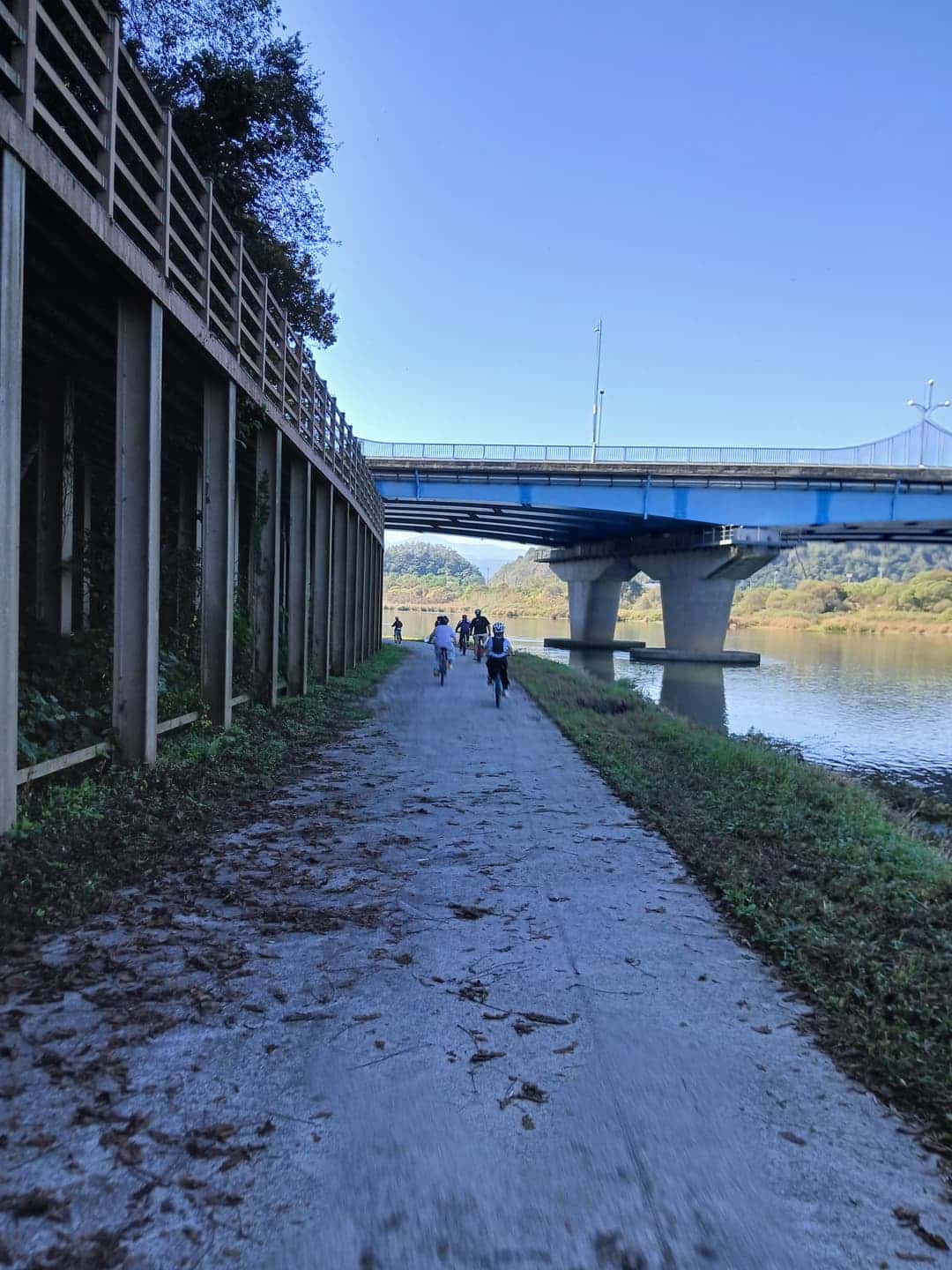feed image 3