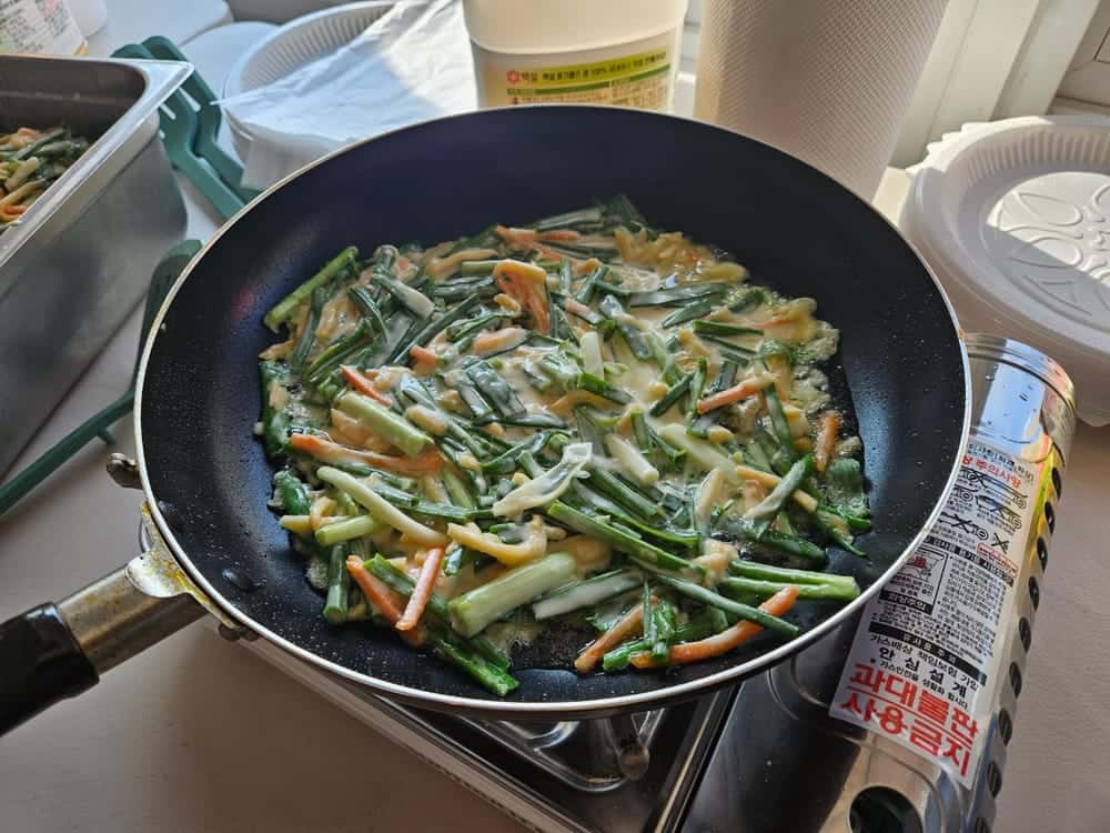 feed image 2
