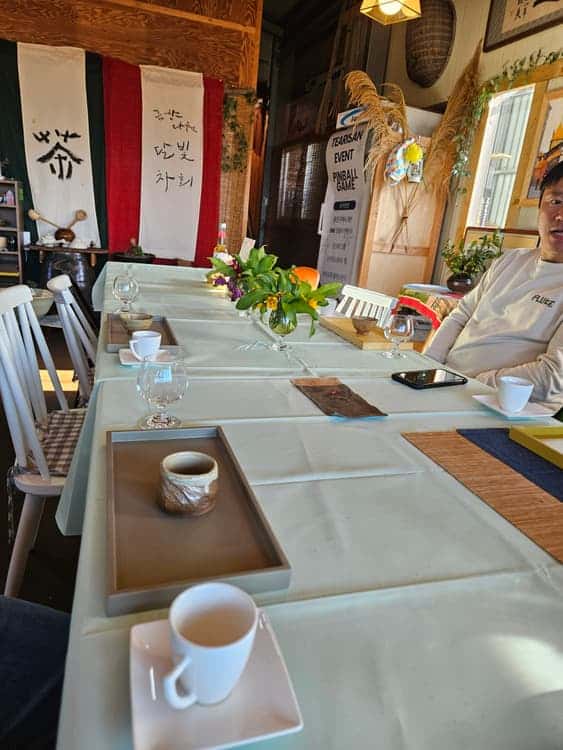 feed image 4