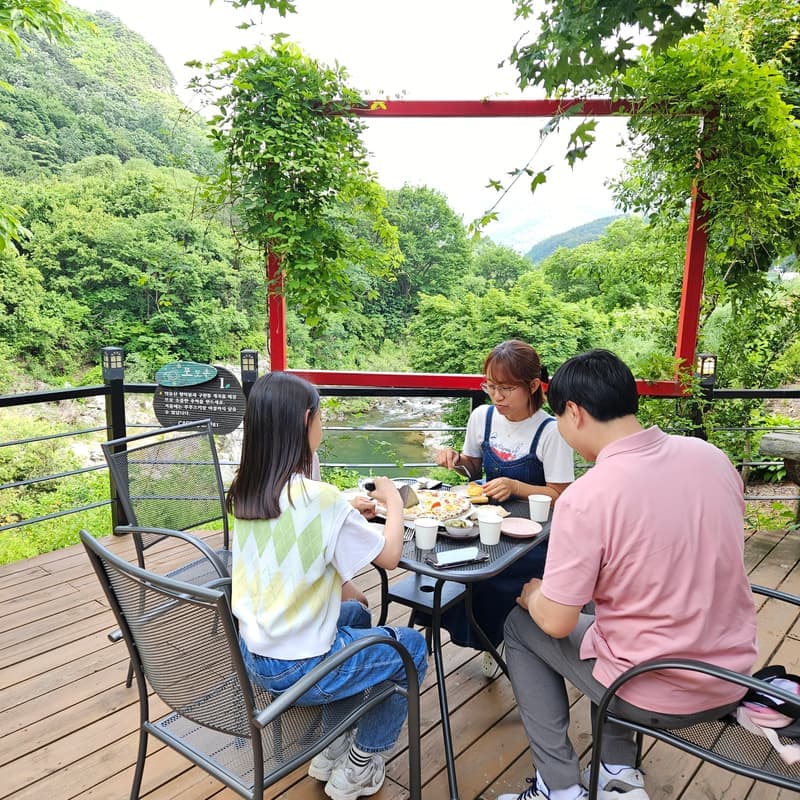 [무주숙박2인] 황토방갈로+캠핑장작+브렉퍼스트1+아메리카노2인 사진 2