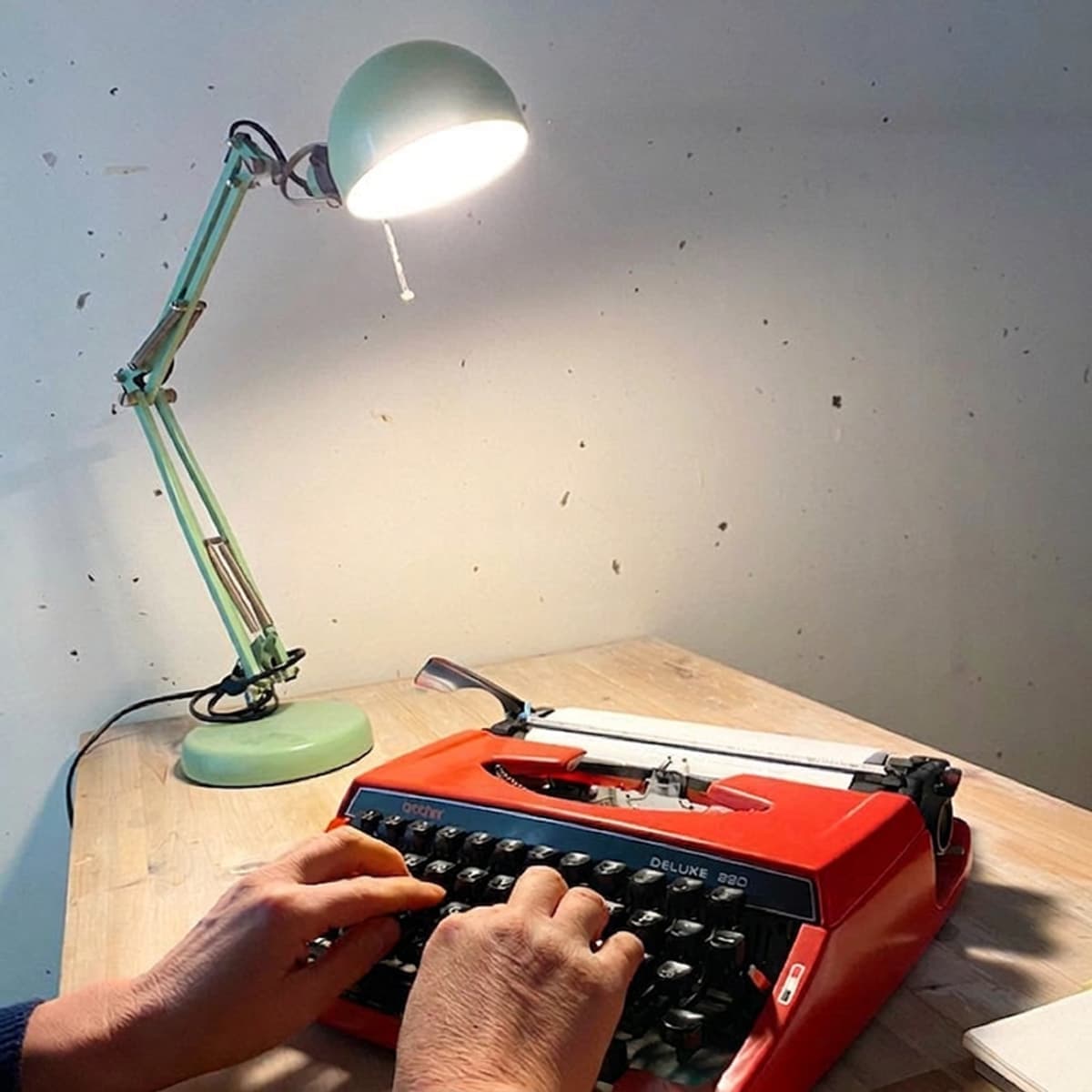 [Jongno] Antique Typewriter, Typing Stories photo 3