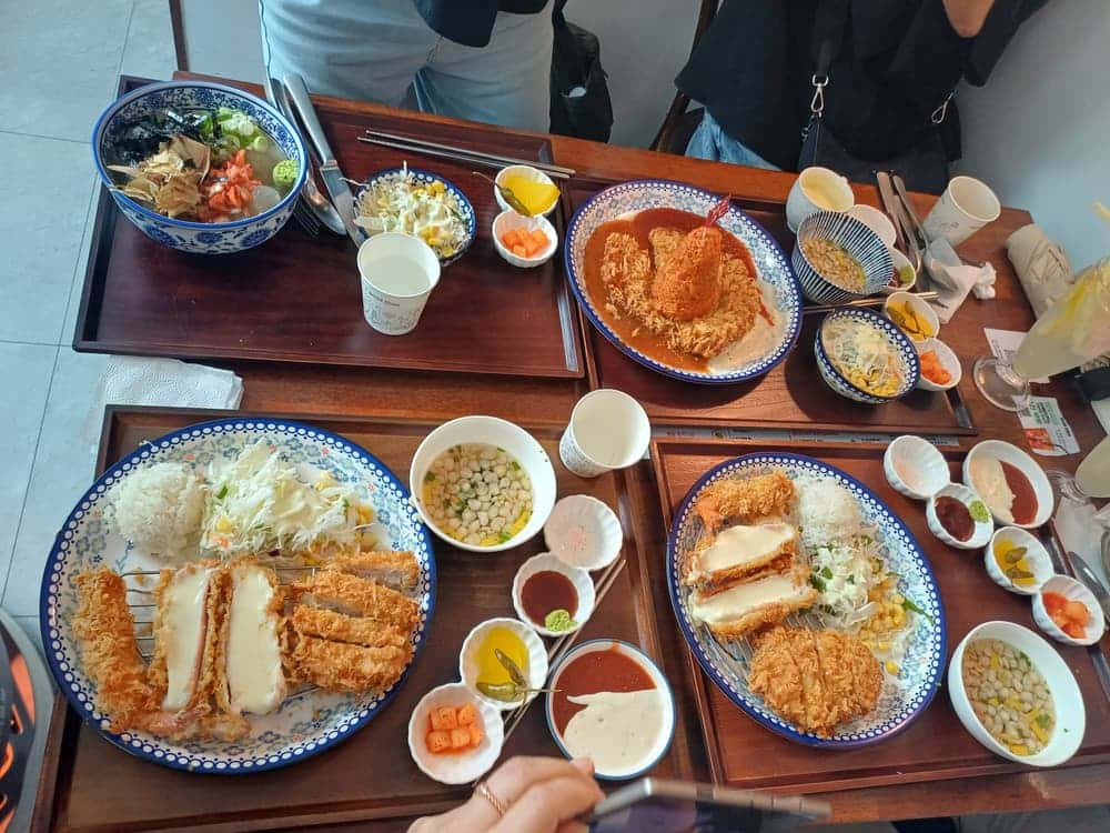 feed image 1