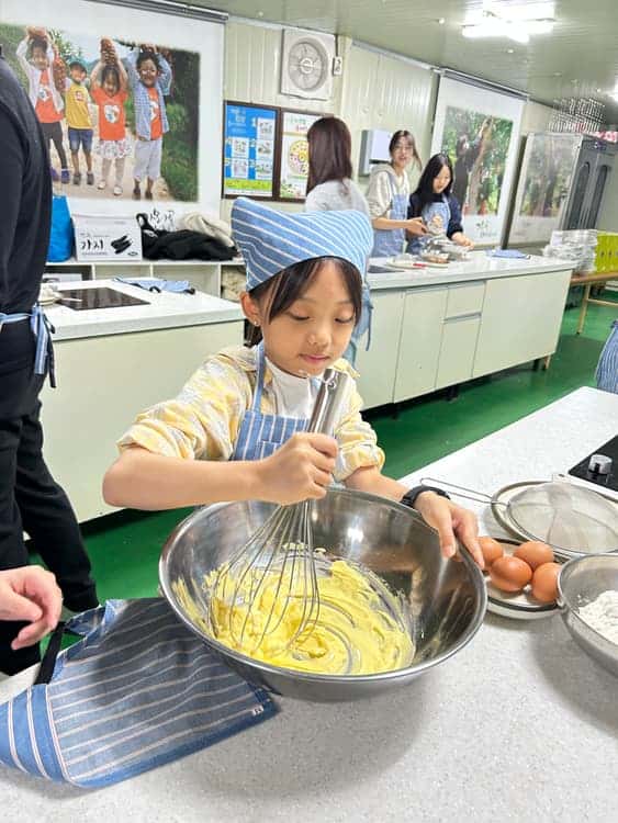 feed image 1