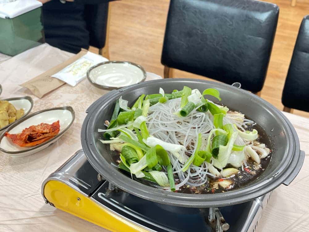 feed image 3