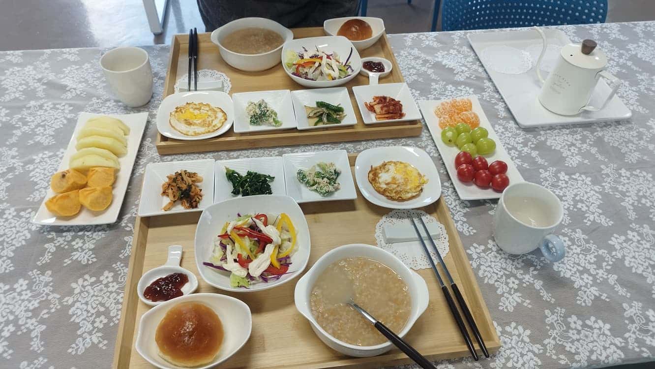 feed image 3