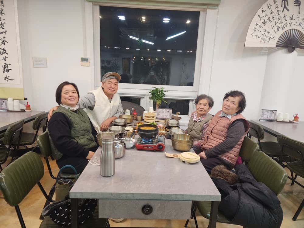 feed image 1