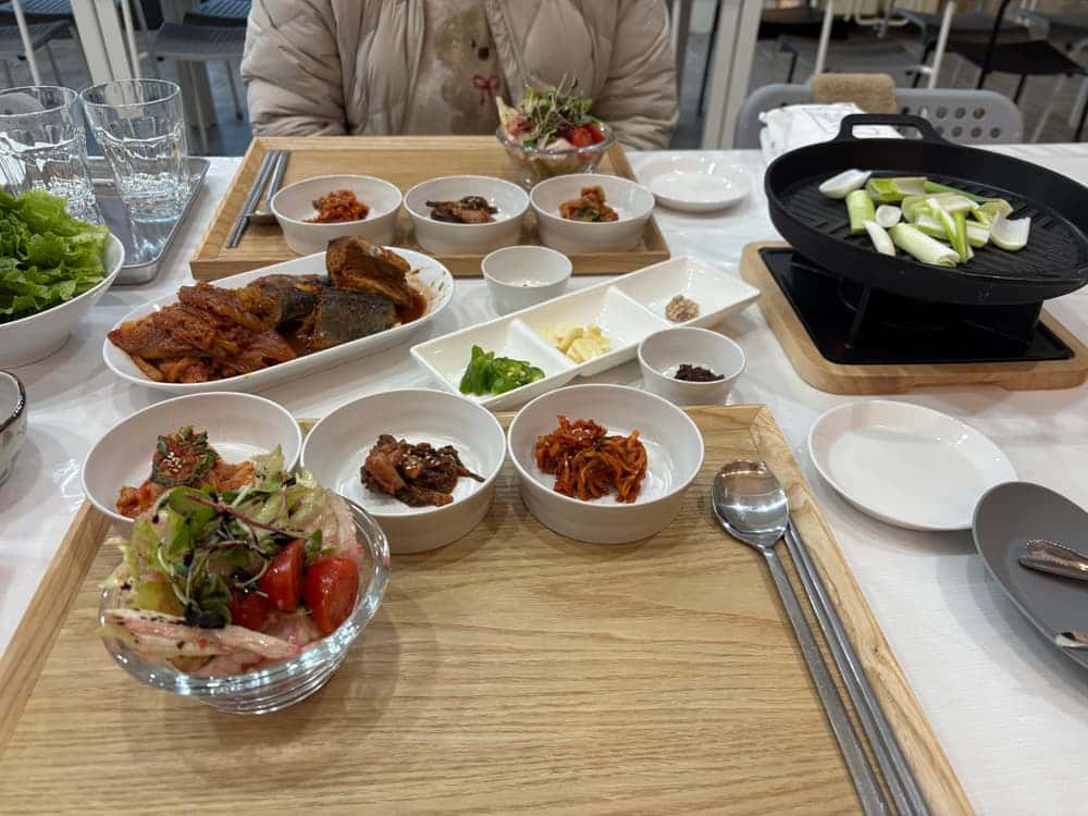 feed image 1