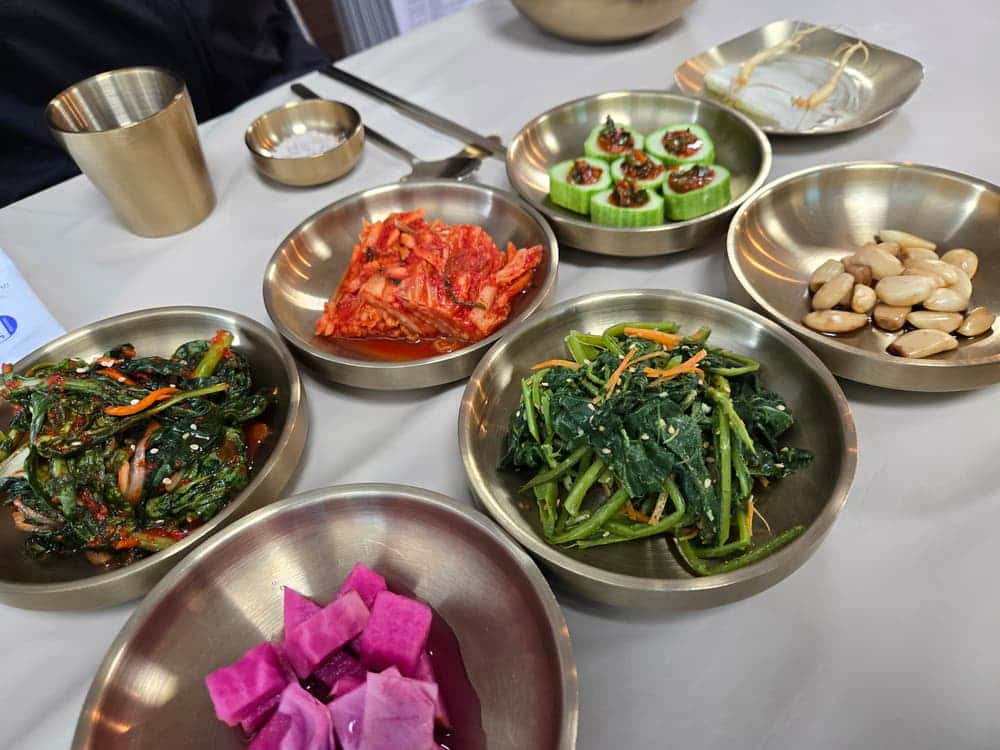 feed image 3