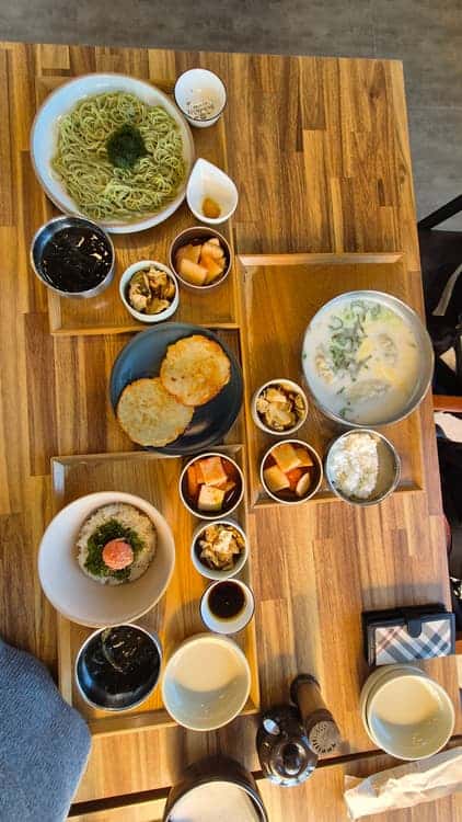 feed image 3