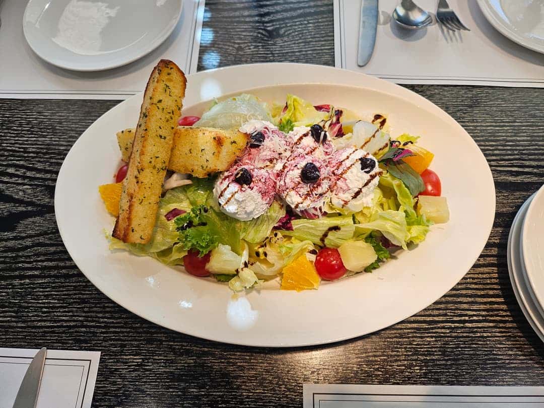 feed image 1