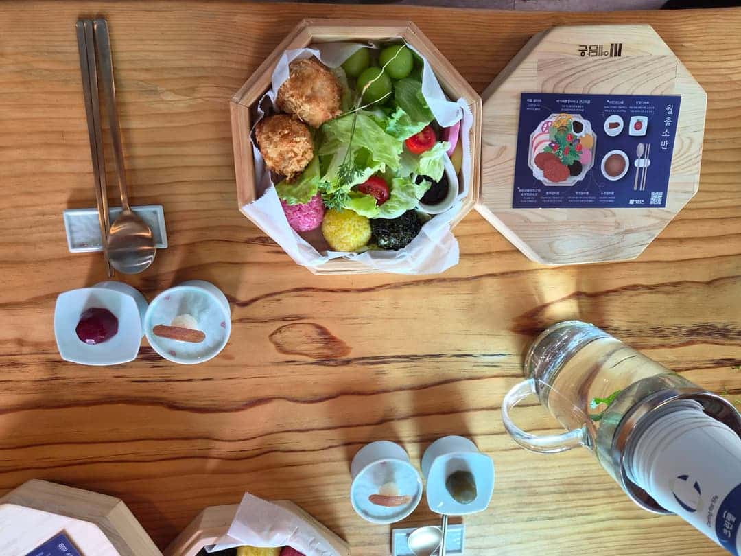 feed image 3