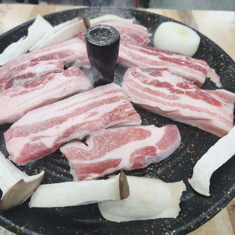 feed image 4