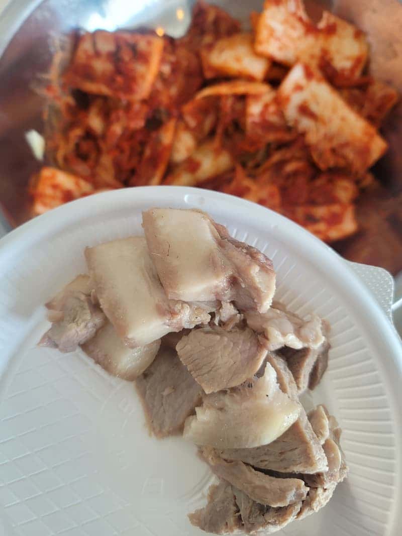 feed image 4