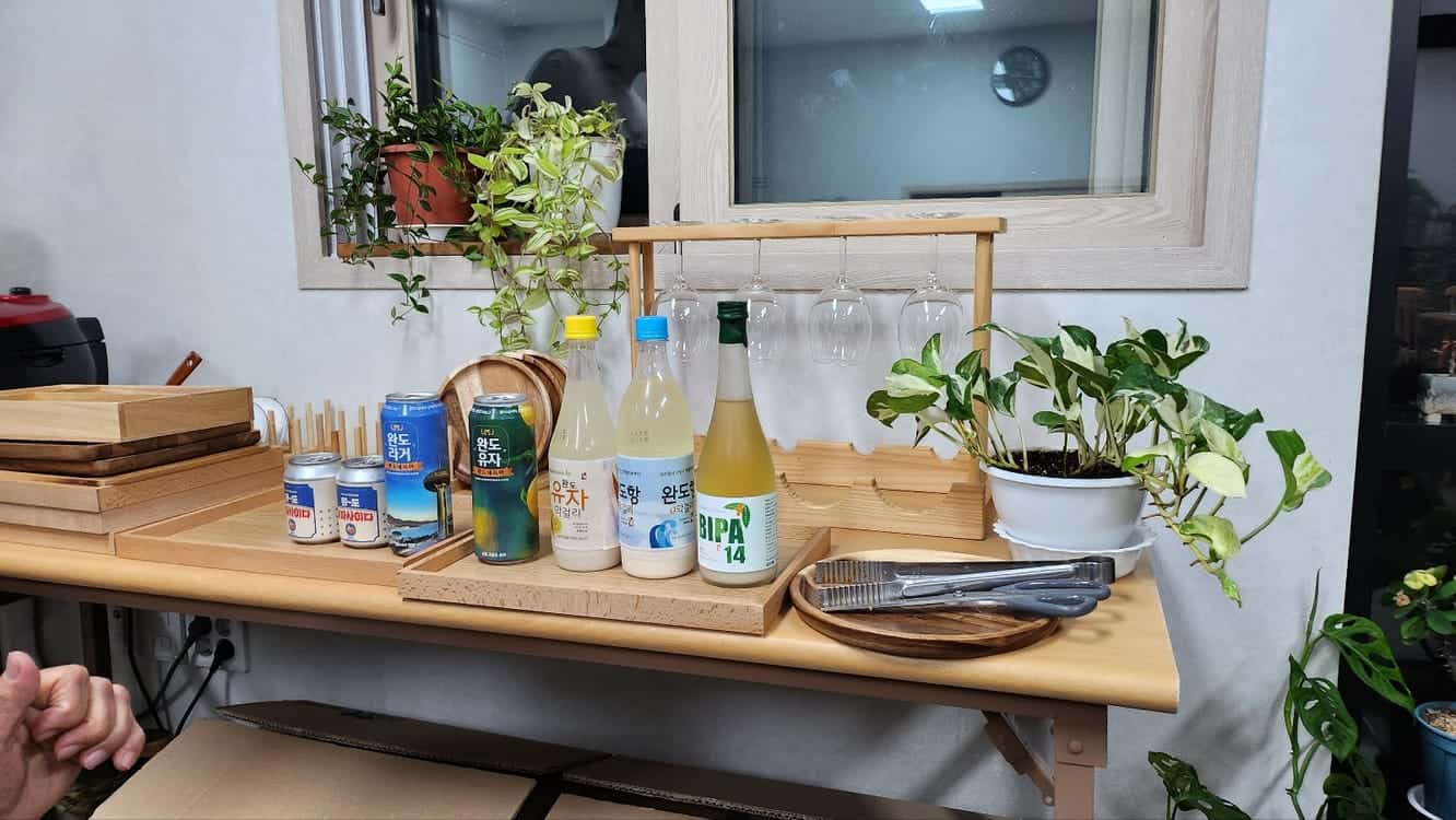 feed image 4