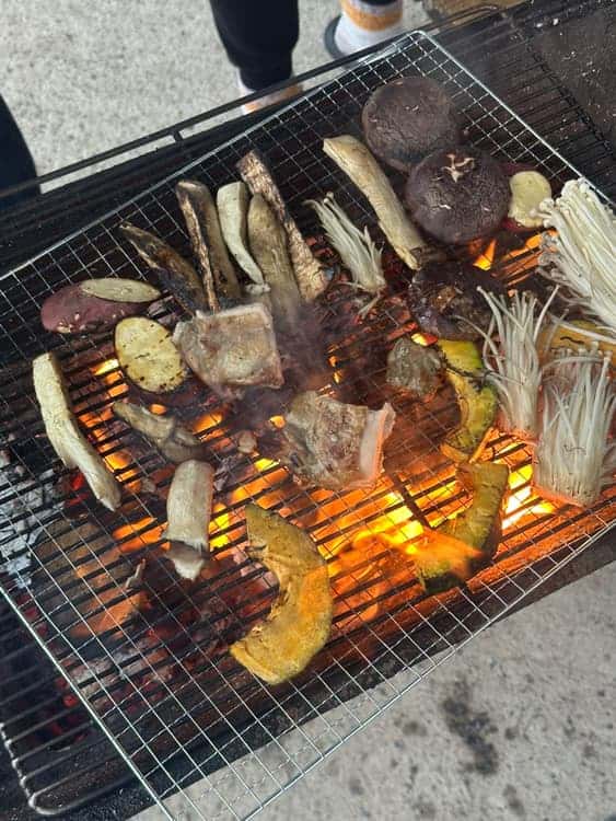 feed image 3