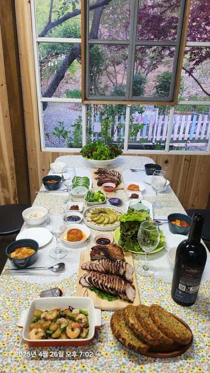 feed image 2