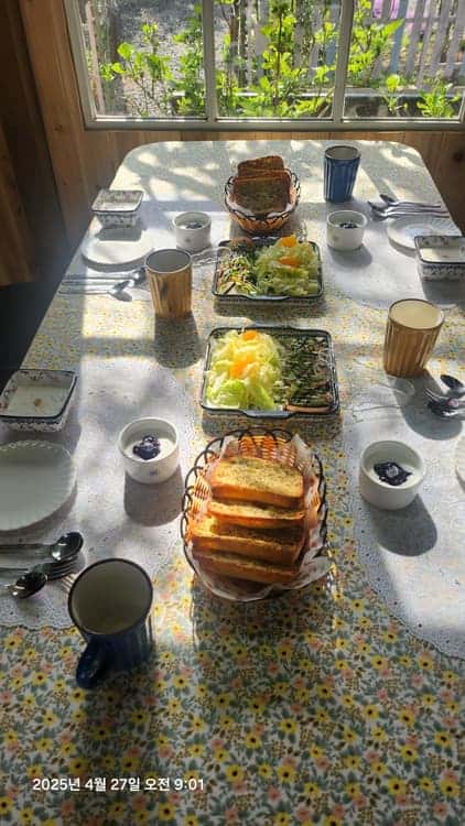 feed image 3