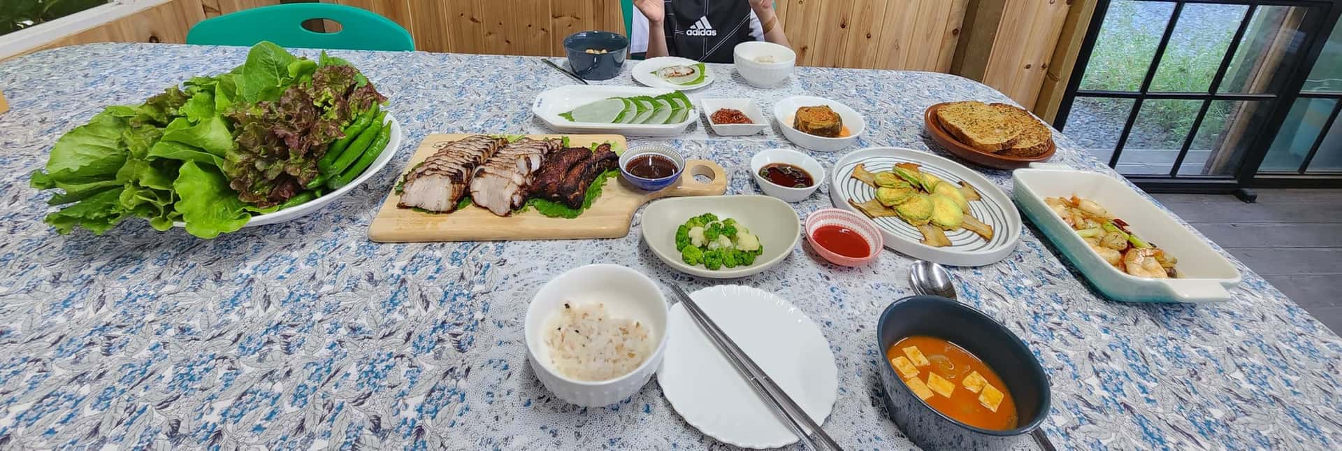 feed image 4