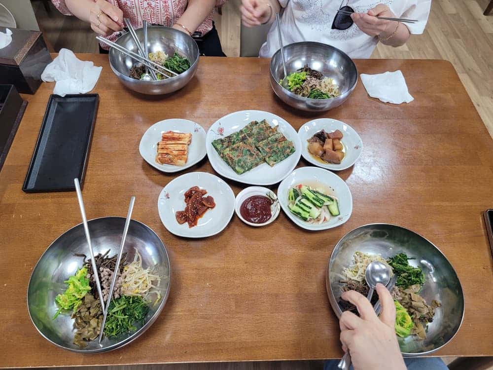 feed image 3