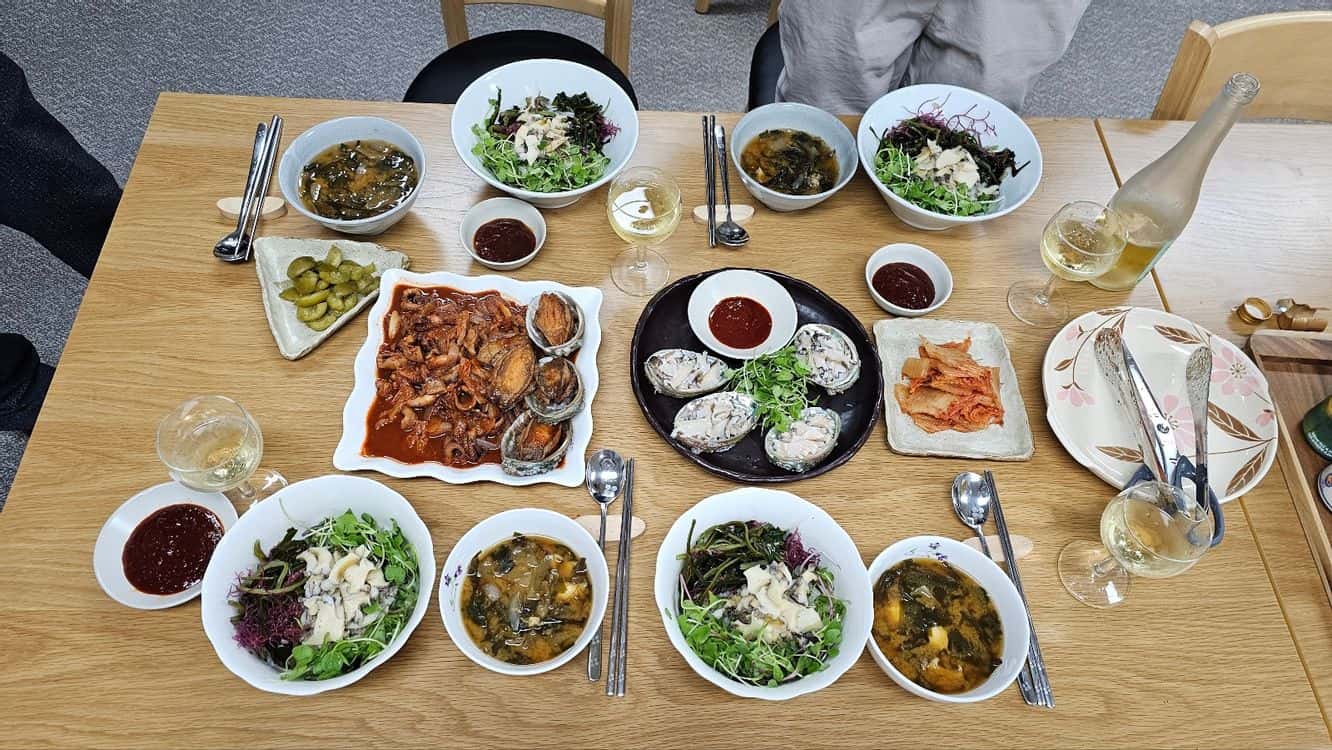 feed image 3