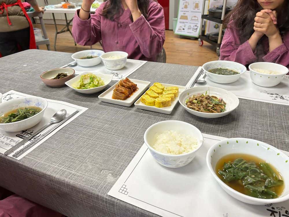 feed image 4