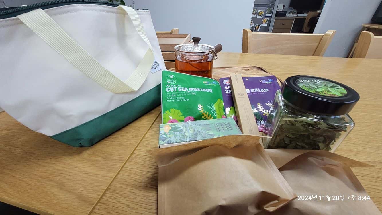 feed image 3